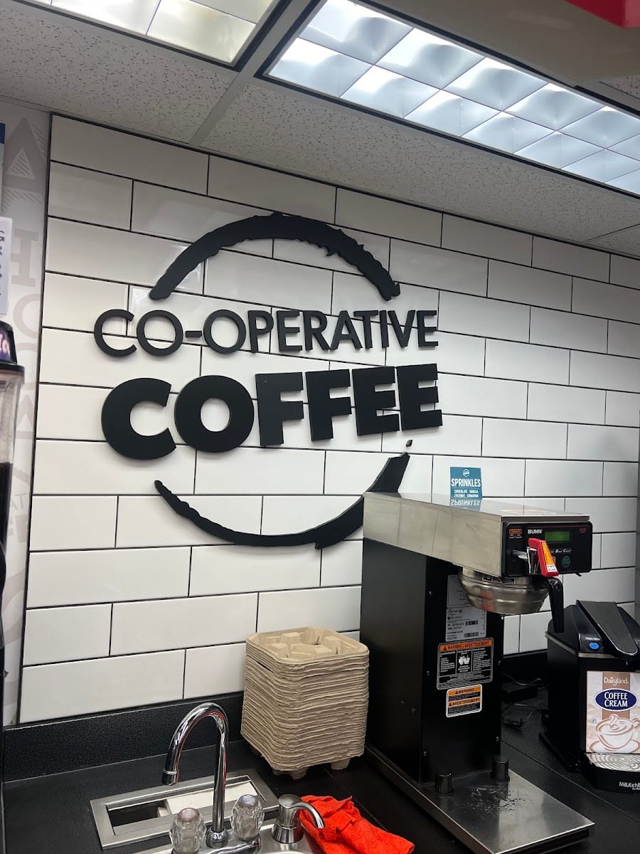 Co-op Gas Bar (Emerald Hills), photo 2