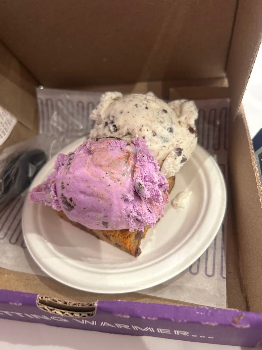 Insomnia Cookies, photo 4