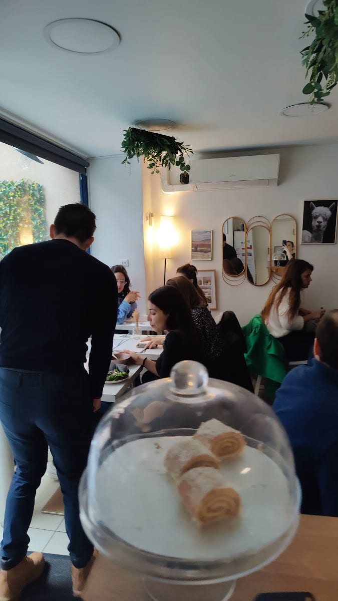 Mayli's Resto & Co, photo 3