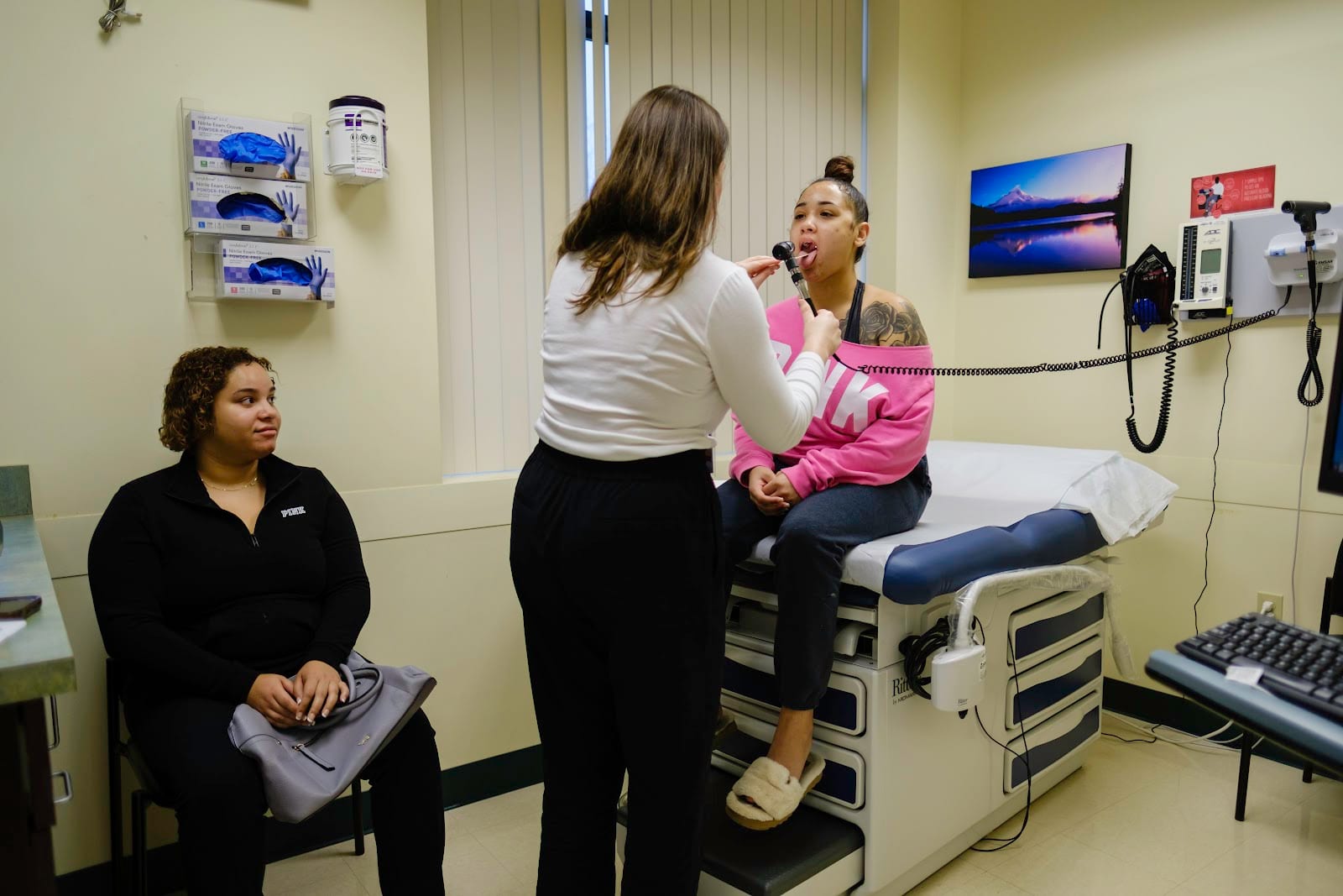 Neighborhood Health Center - Milwaukie Medical Clinic, photo 2