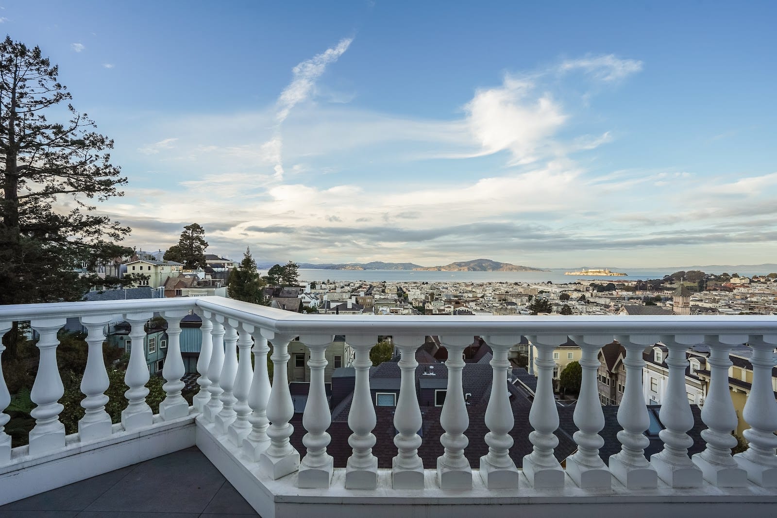 Shaban Shakoori, J.D., Real Estate Broker at California Street Realty, photo 2
