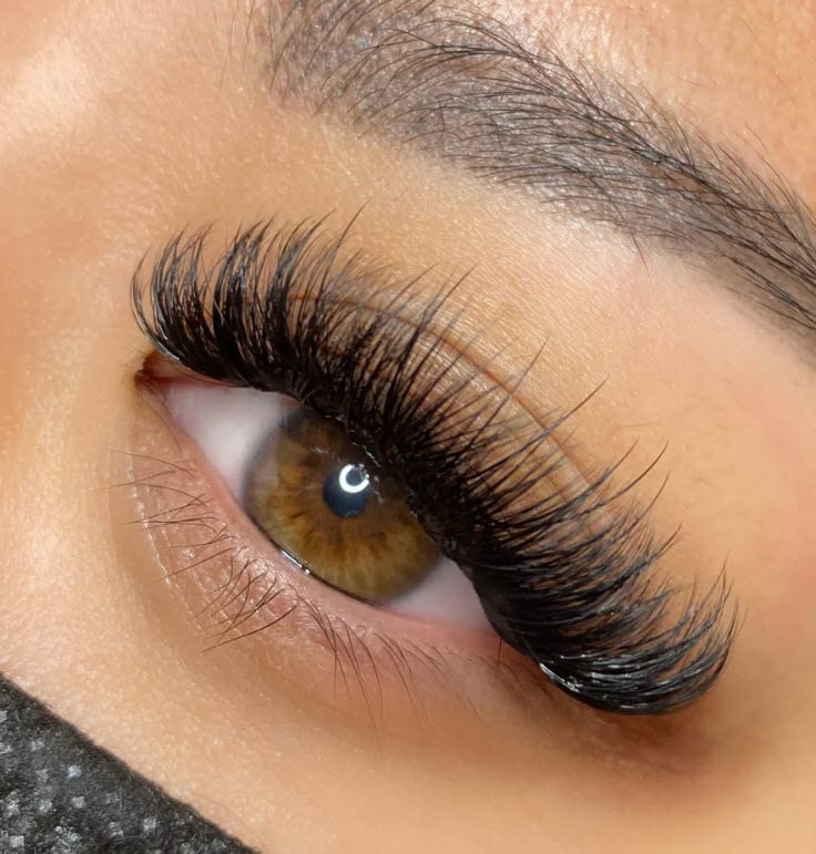 Veloura Lash