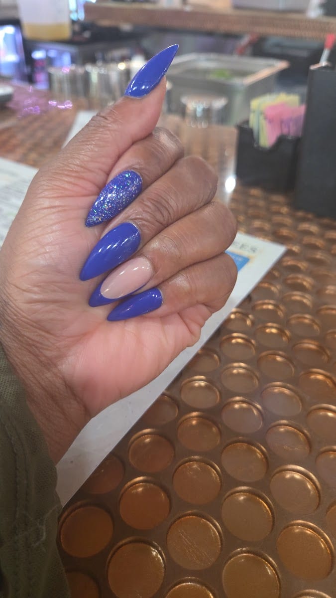 Century Nails & Tan, photo 2