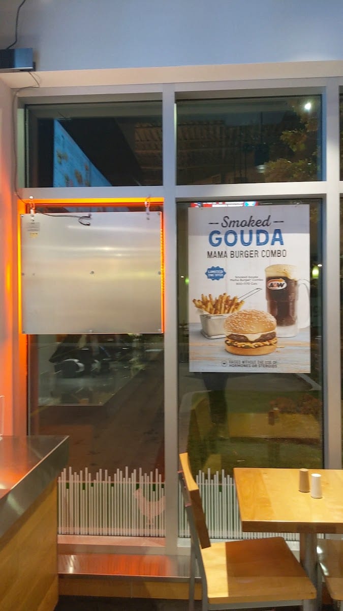 A&W Canada, photo 3