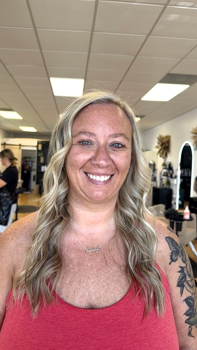 Hair by Gianna Lee, photo 4