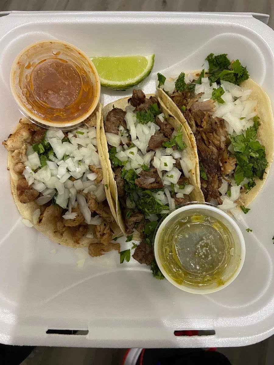 La Jefa y El Patrón (Mexi-Rican Kitchen), photo 4