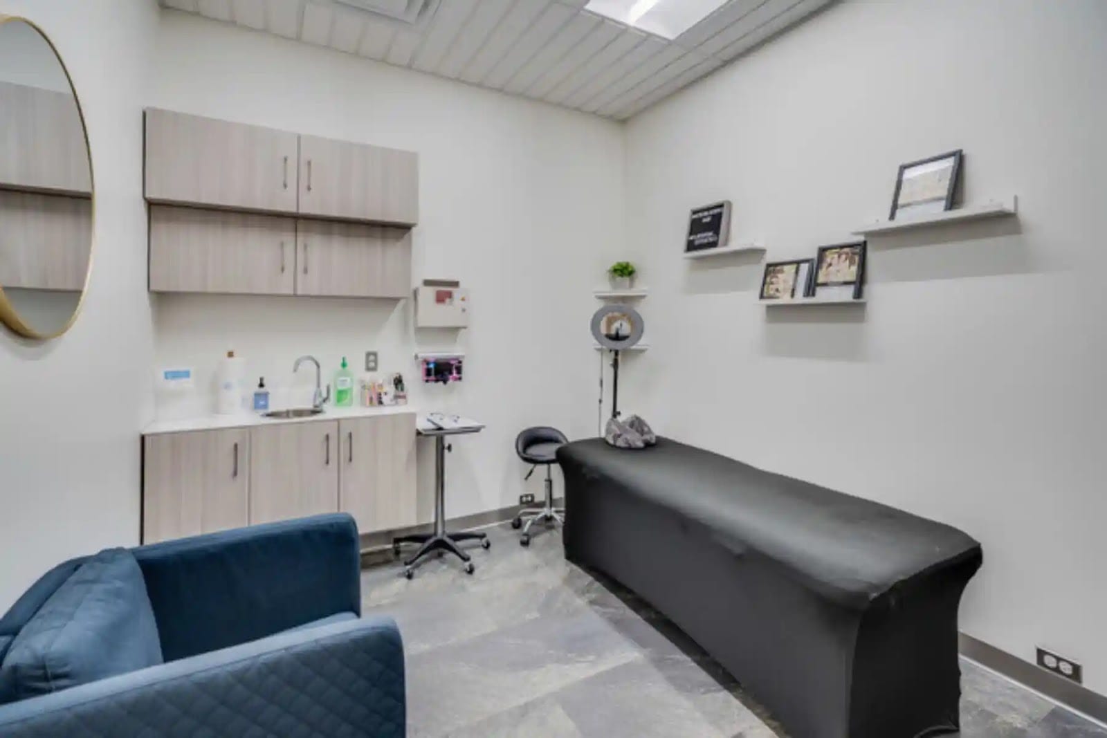 Sola Salons, photo 4