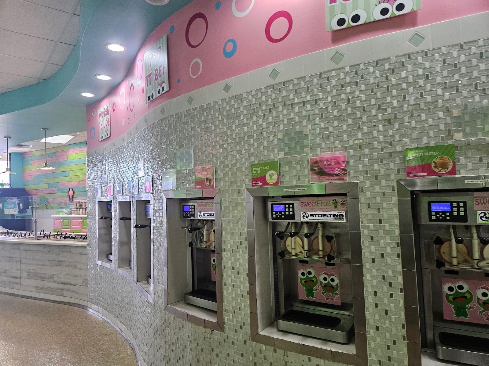 SweetFrog Premium Frozen Yogurt, photo 2