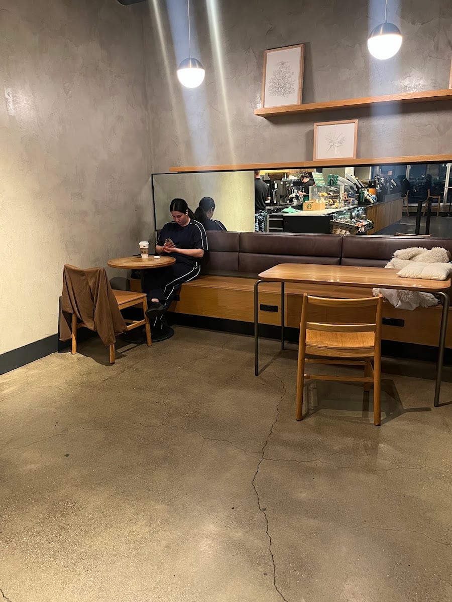 Starbucks, photo 4
