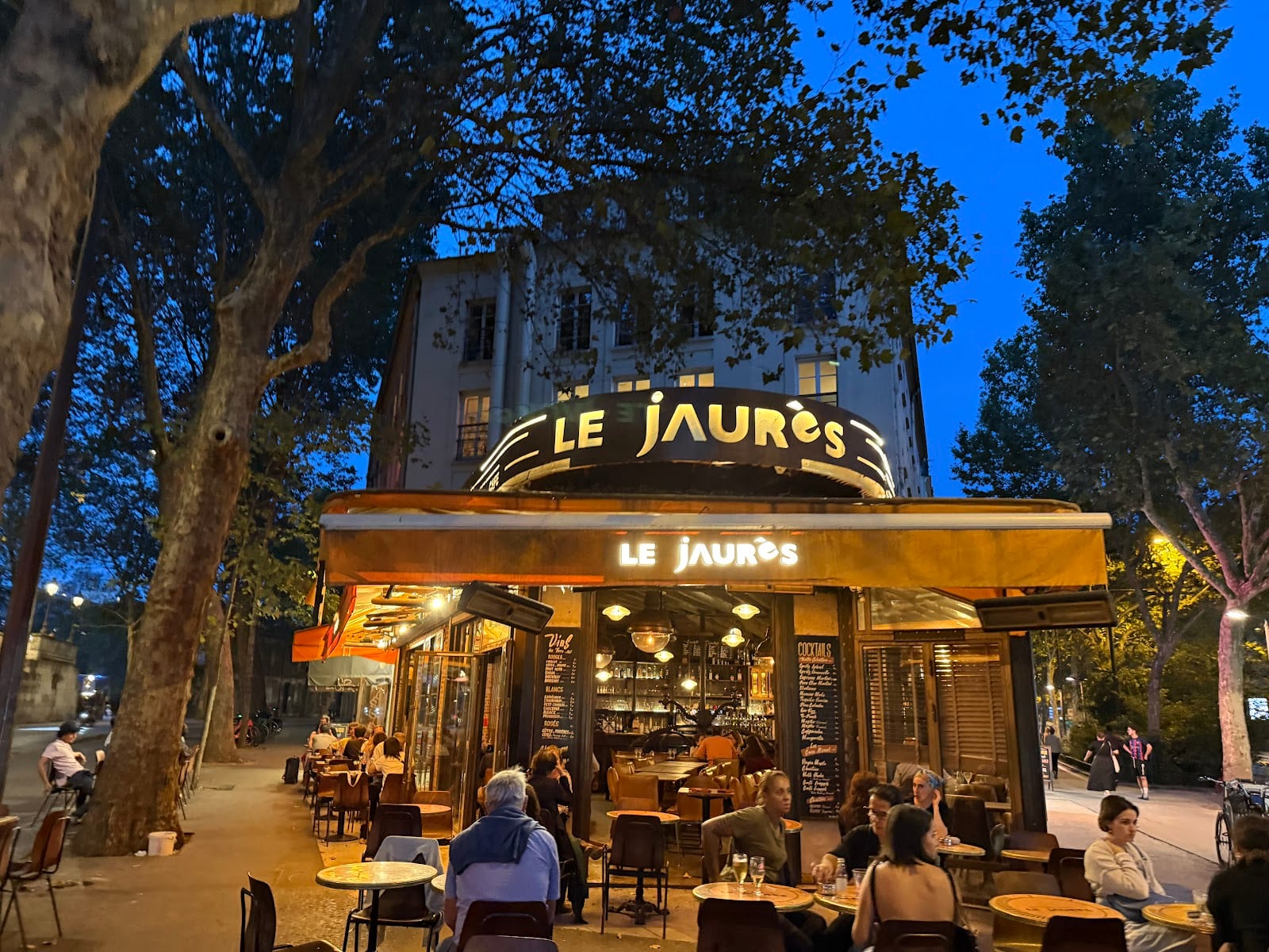 Le Jaurès Café