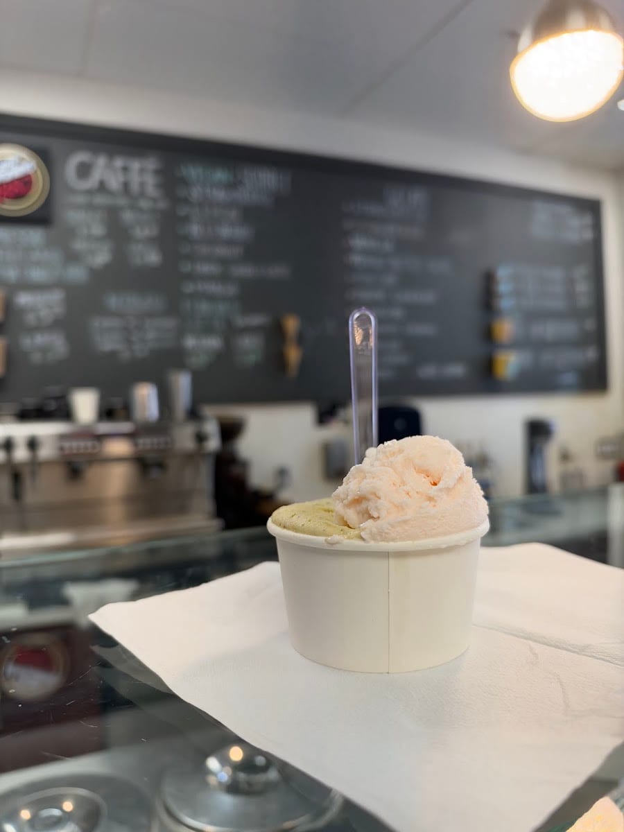 Mangiamo Gelato Caffe