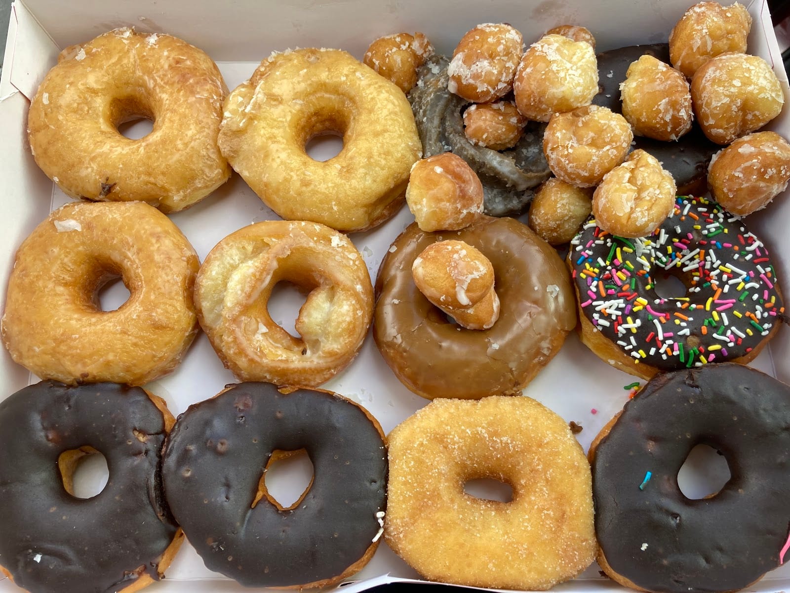 Sarena's Breakfast & Donuts