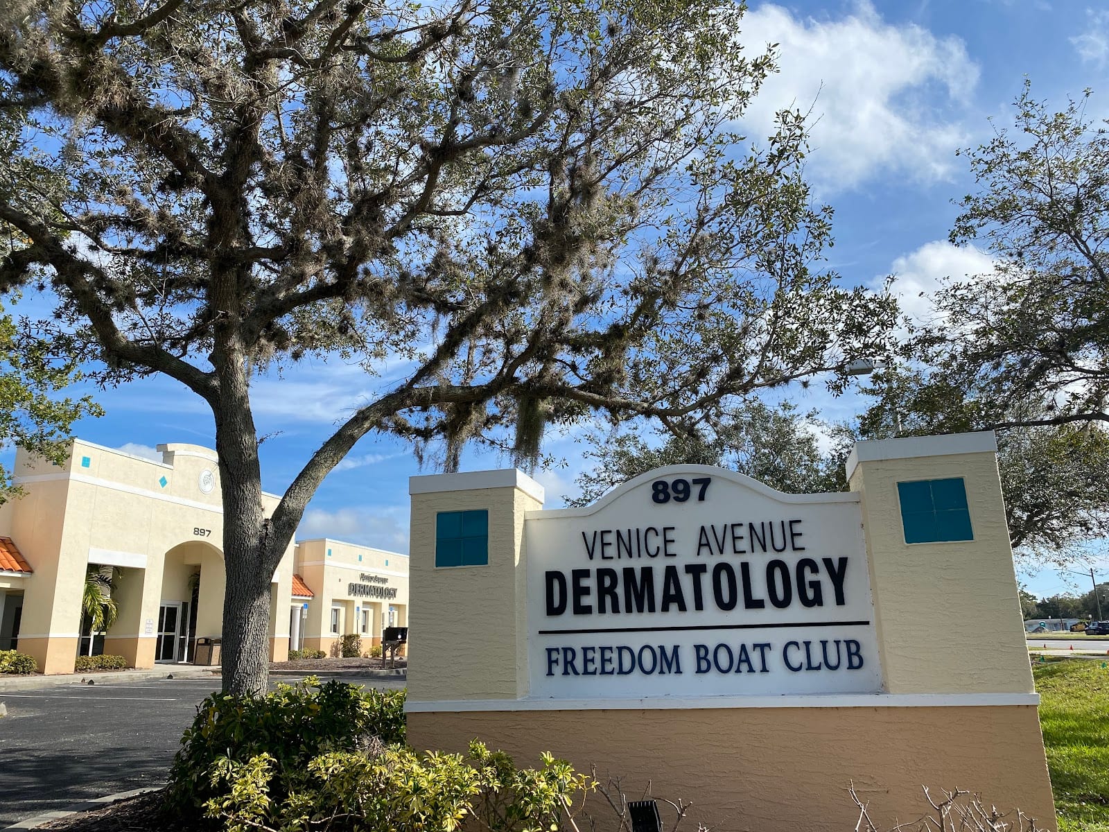 Jeffrey R. Hunek, M.D., Venice Avenue Dermatology, photo 2