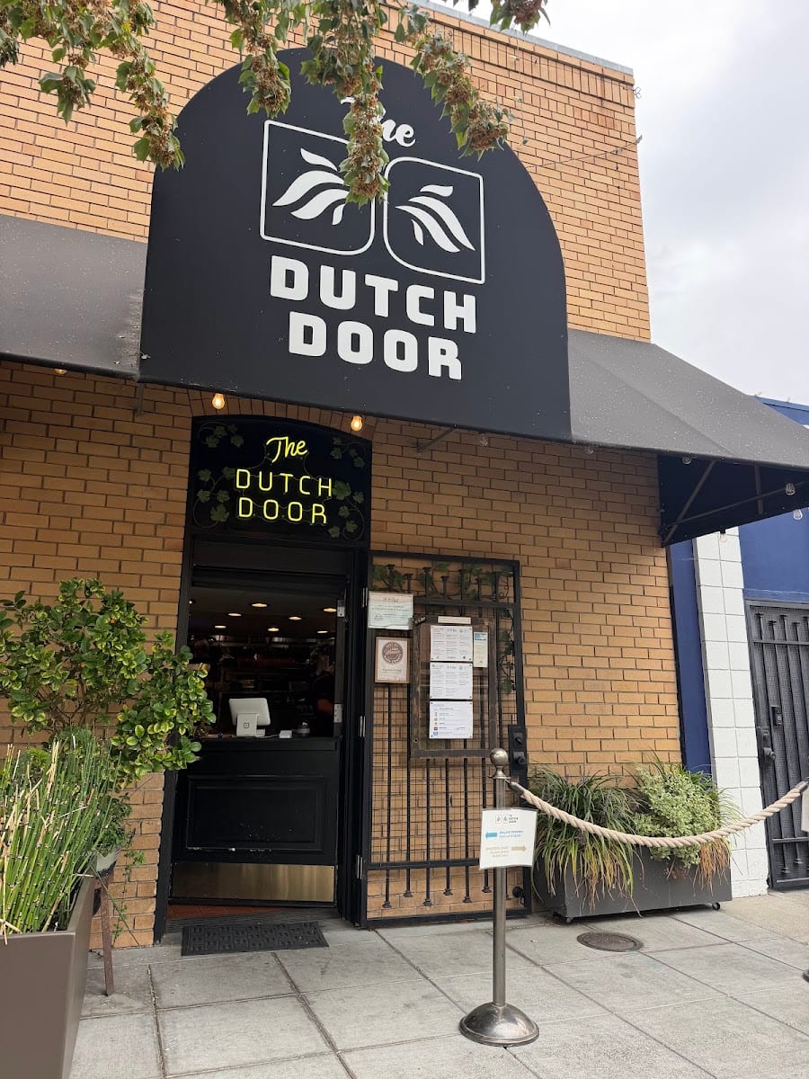 The Dutch Door, photo 2