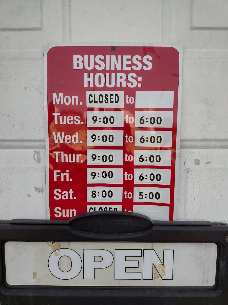Scottie's Custom Cuts & Beauty