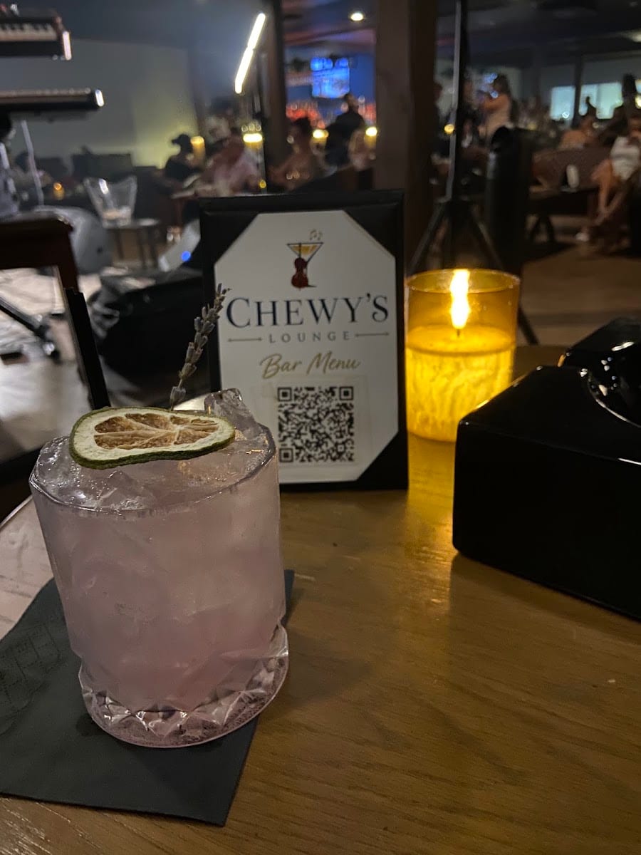 Chewy's Lounge, photo 4