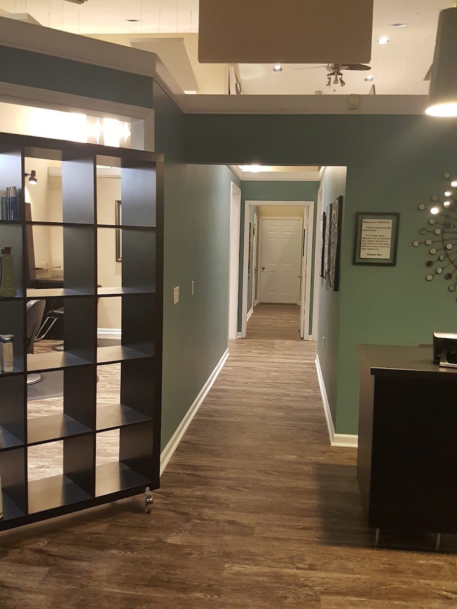 Fringe Salon, photo 4