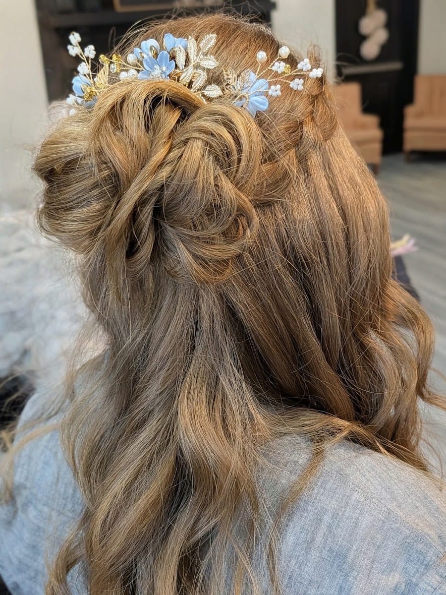 Lush Salon
