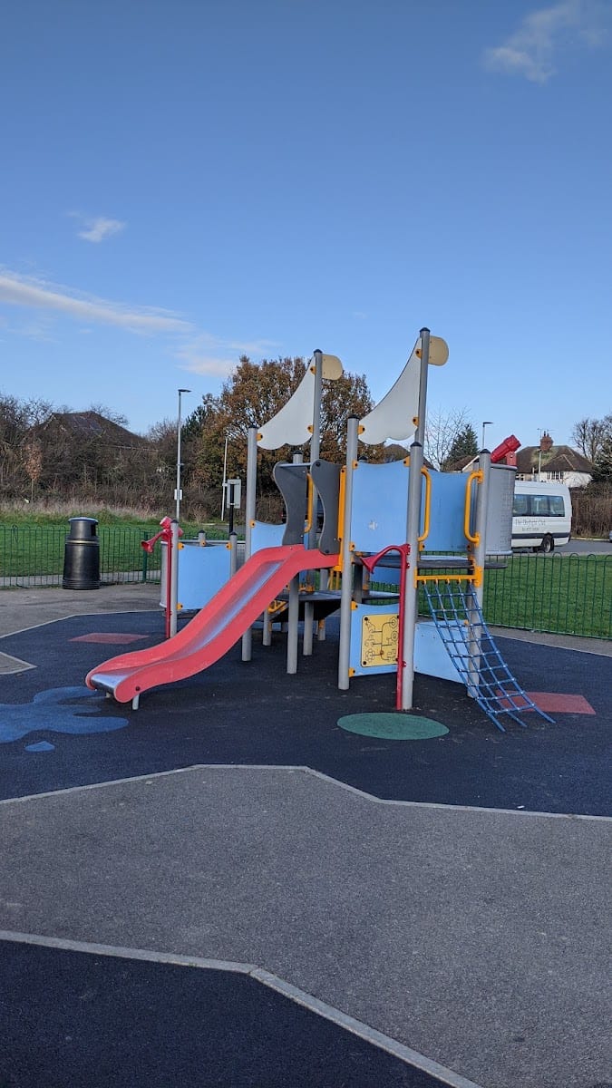 Playground, photo 3