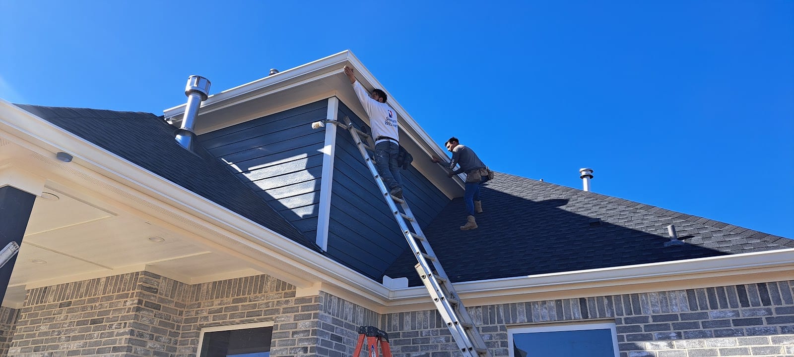 Lopher 8 Seamless Gutters