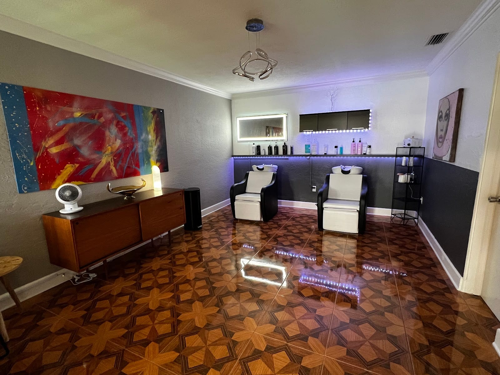 SALON 1968