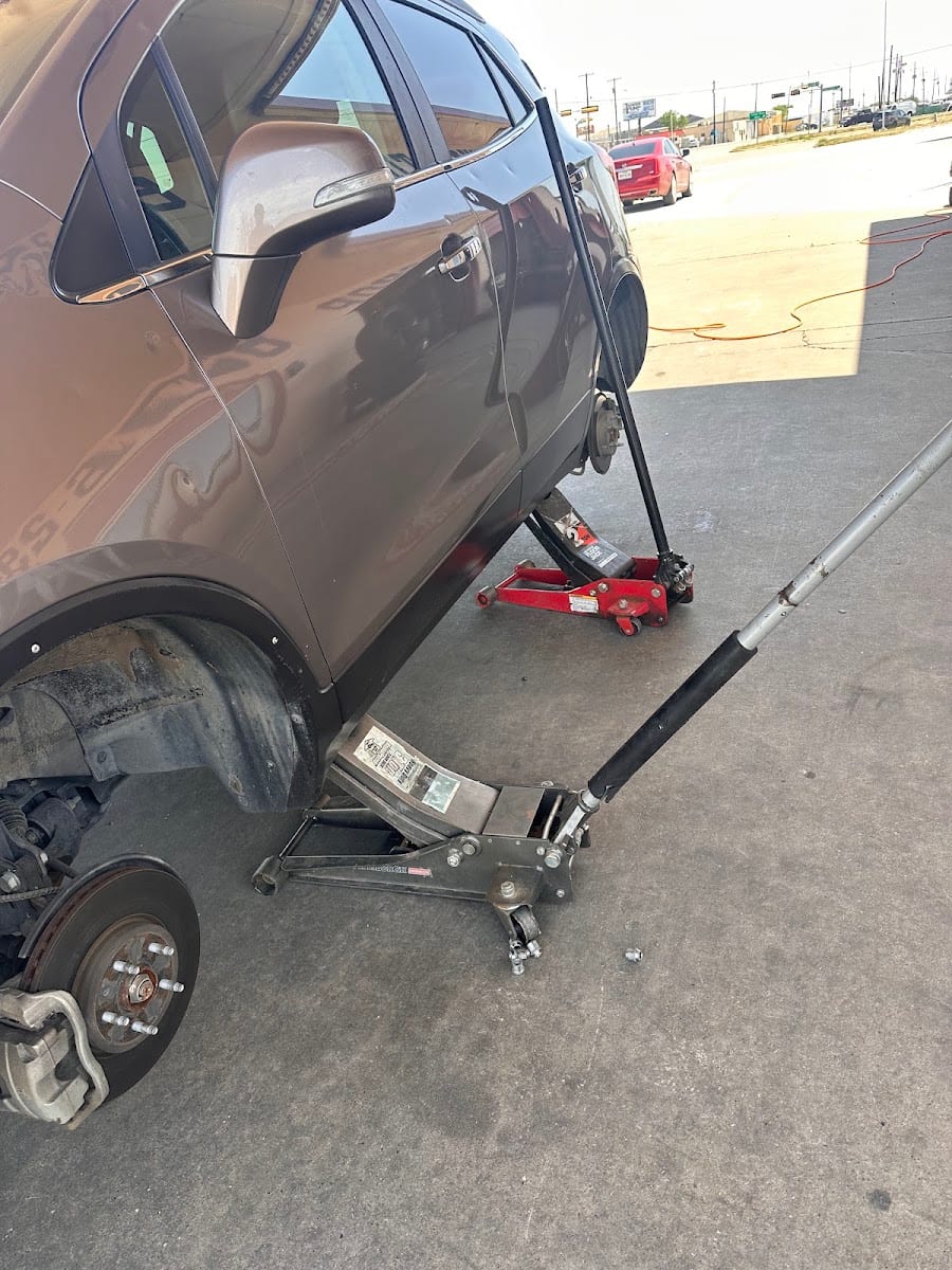 Nuñez Tires