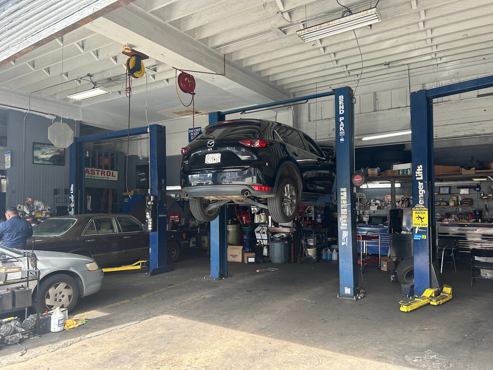 LEICA SOMA Tire & Auto Repair, photo 2