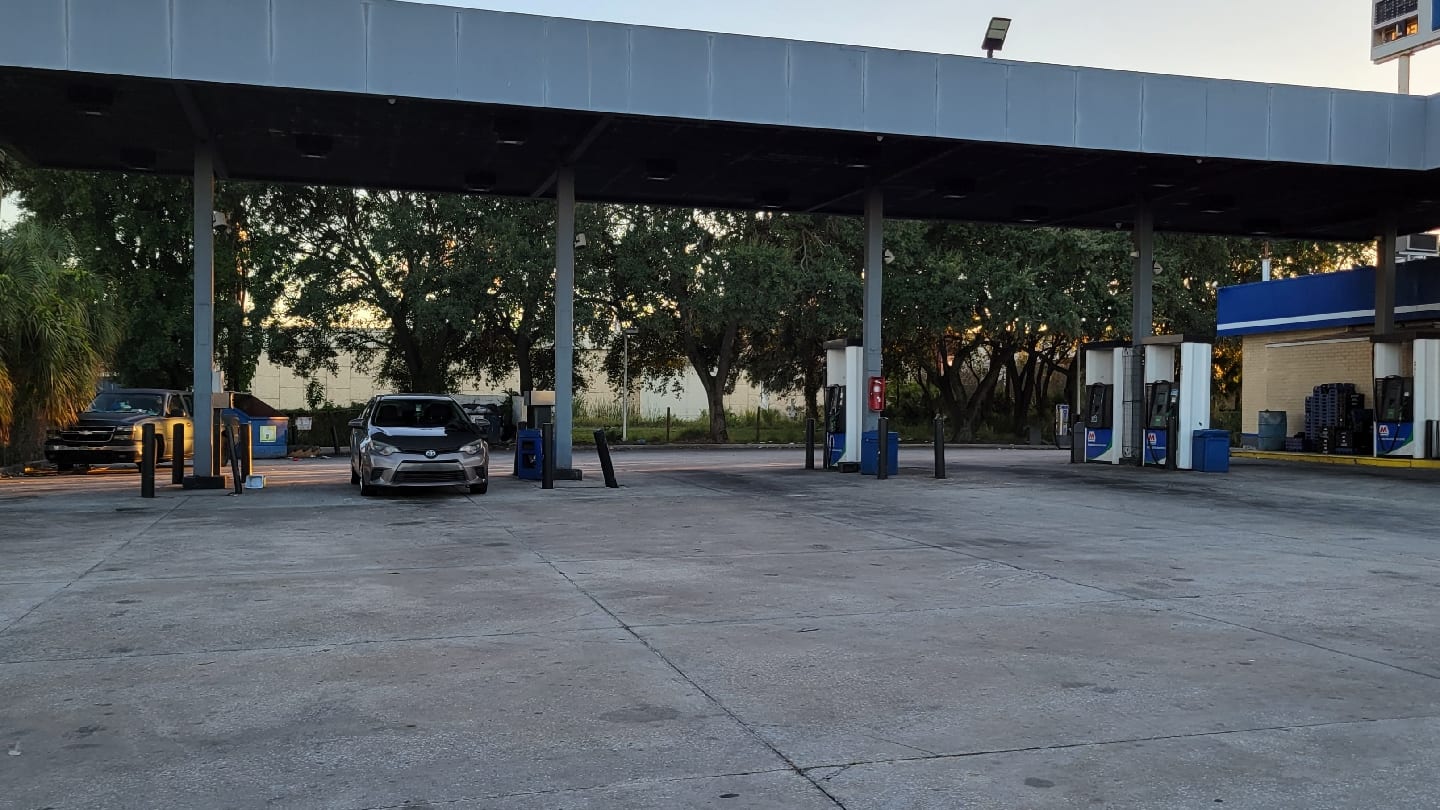 Marathon Gas Station, photo 2