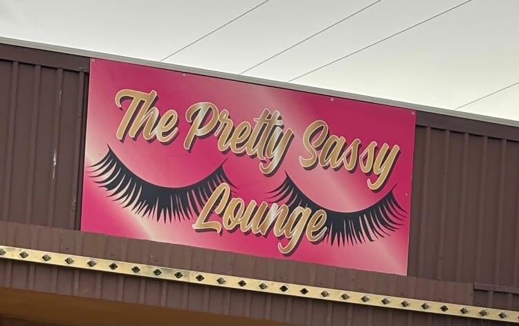 The Pretty Sassy Lounge