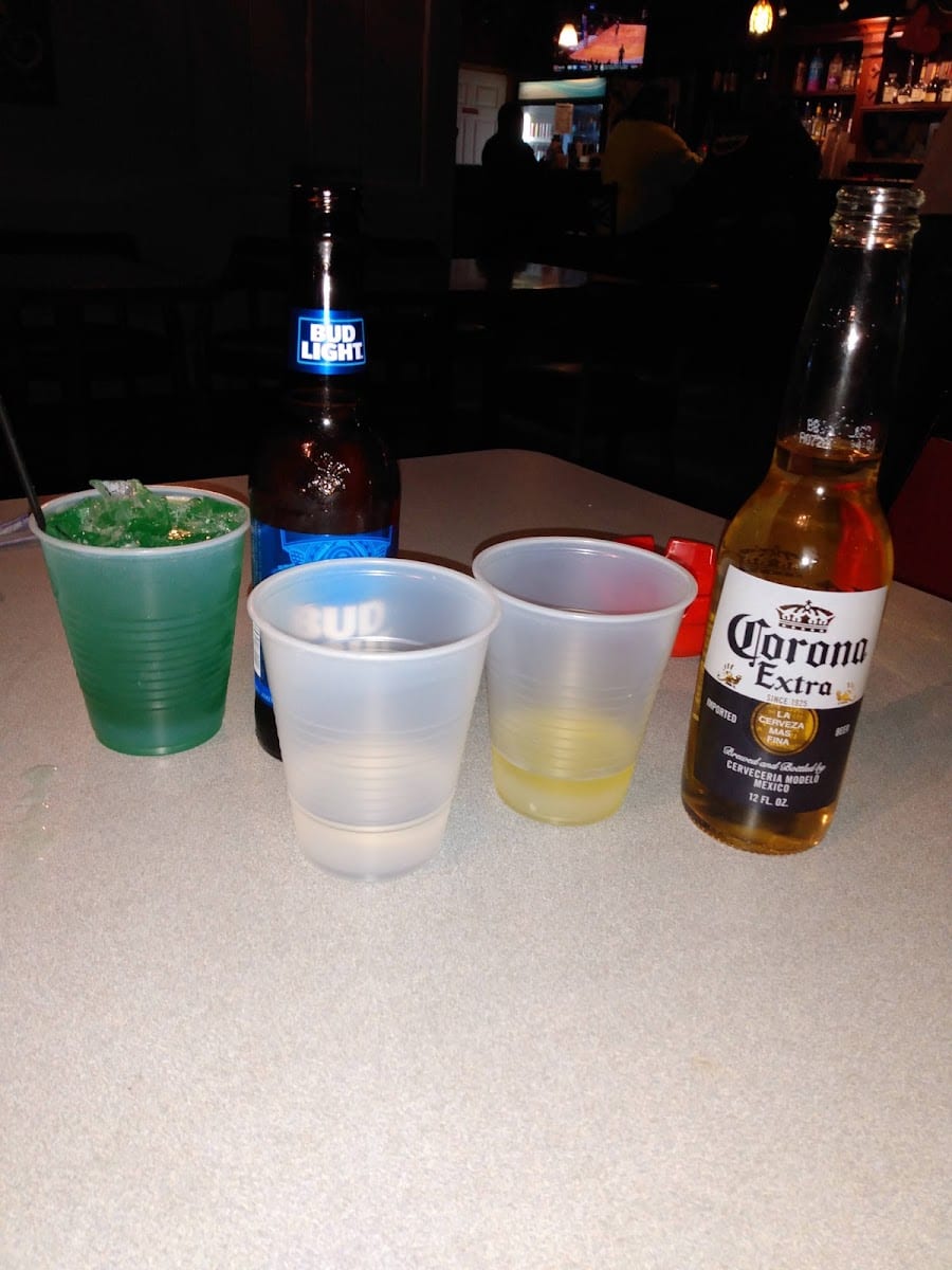 Simons Bar & Grill
