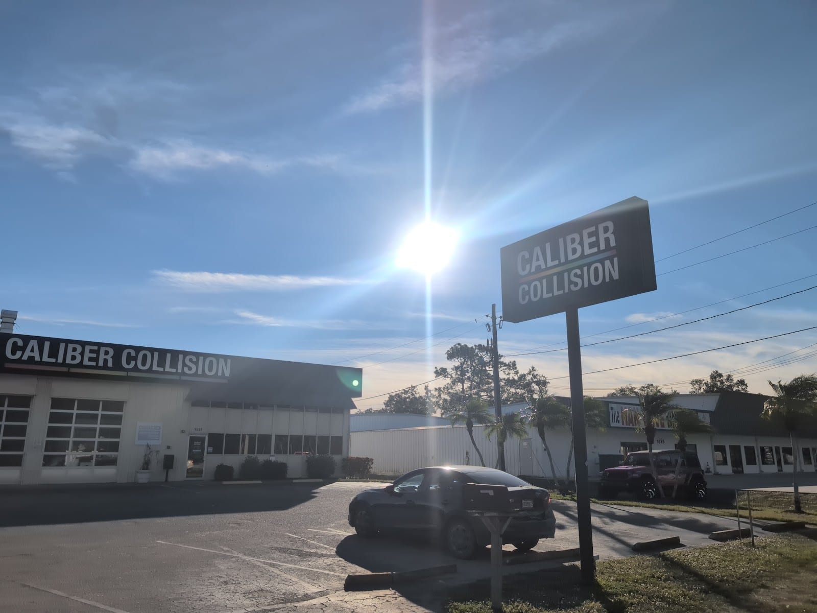 Caliber Collision, photo 2