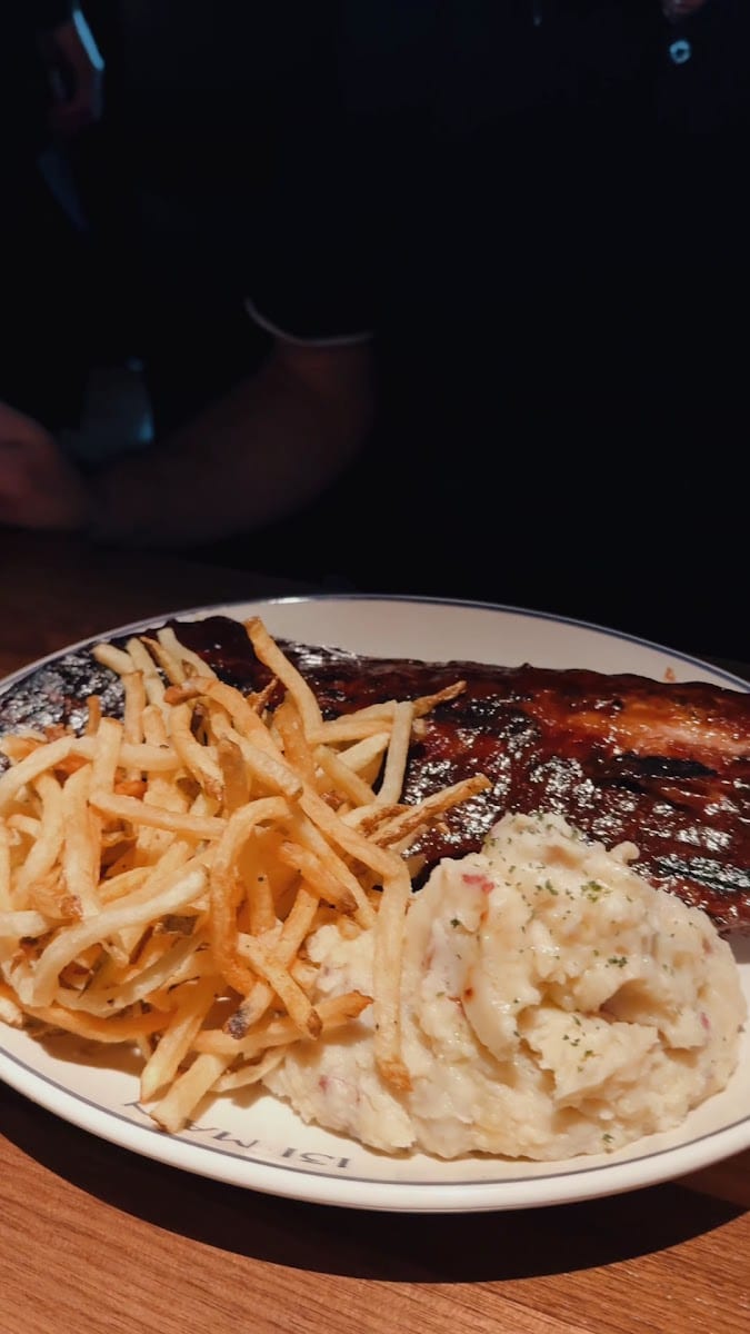 131 MAIN Restaurant, photo 3