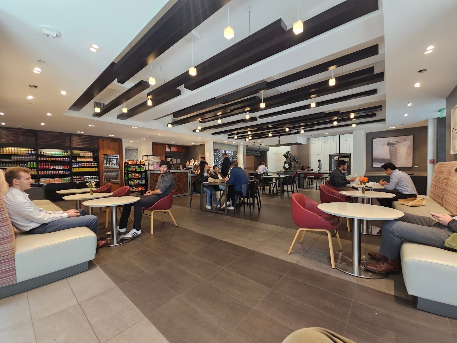 Lou's Cafe/Lounge