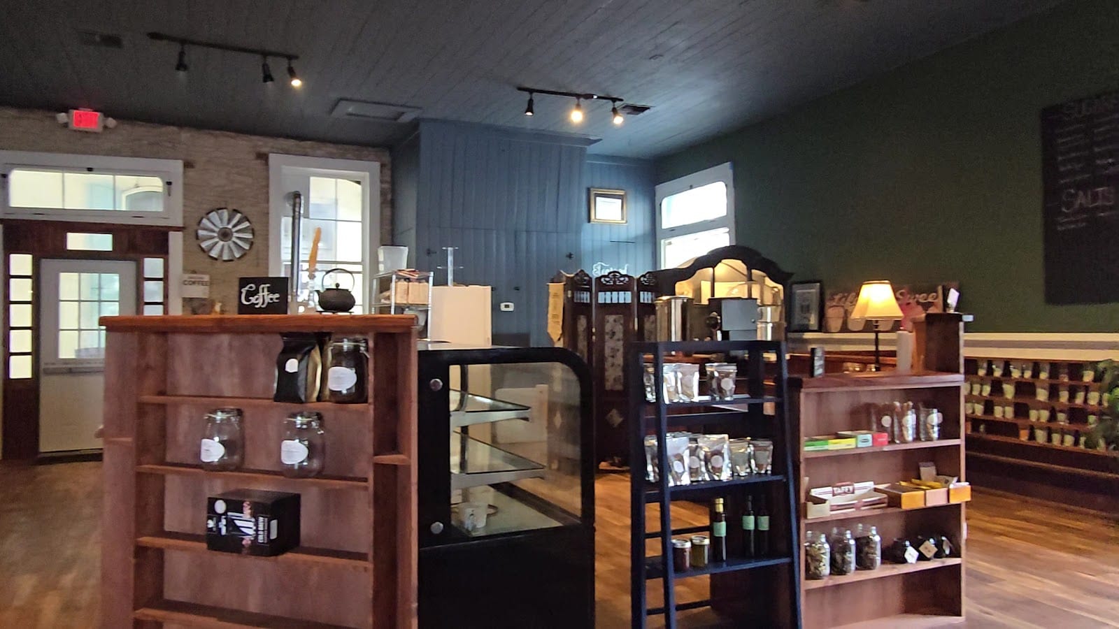 The Tilted Windmill - An Eclectic Cafe, photo 2