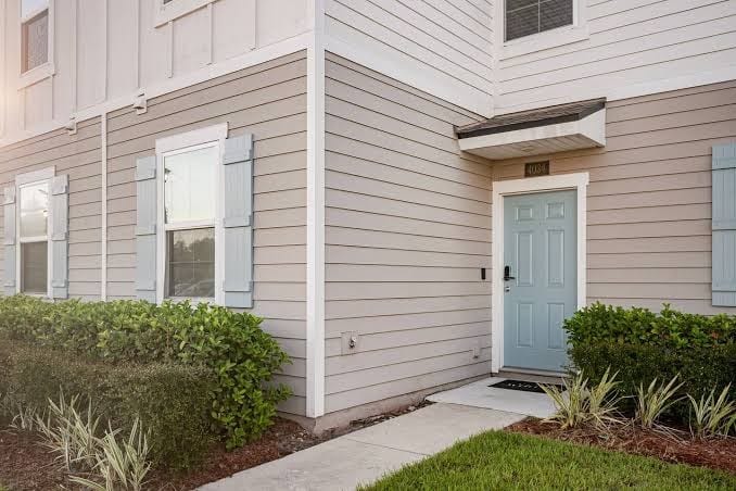 Family-sized townhome, mins from wedding venue shopping @ Oakleaf Town Center