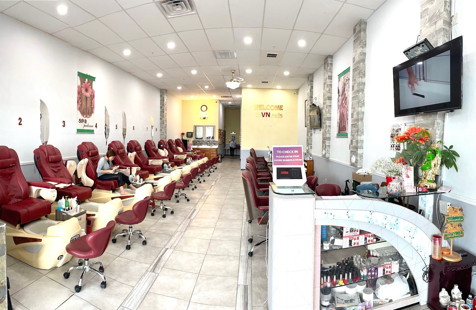 VN Nails