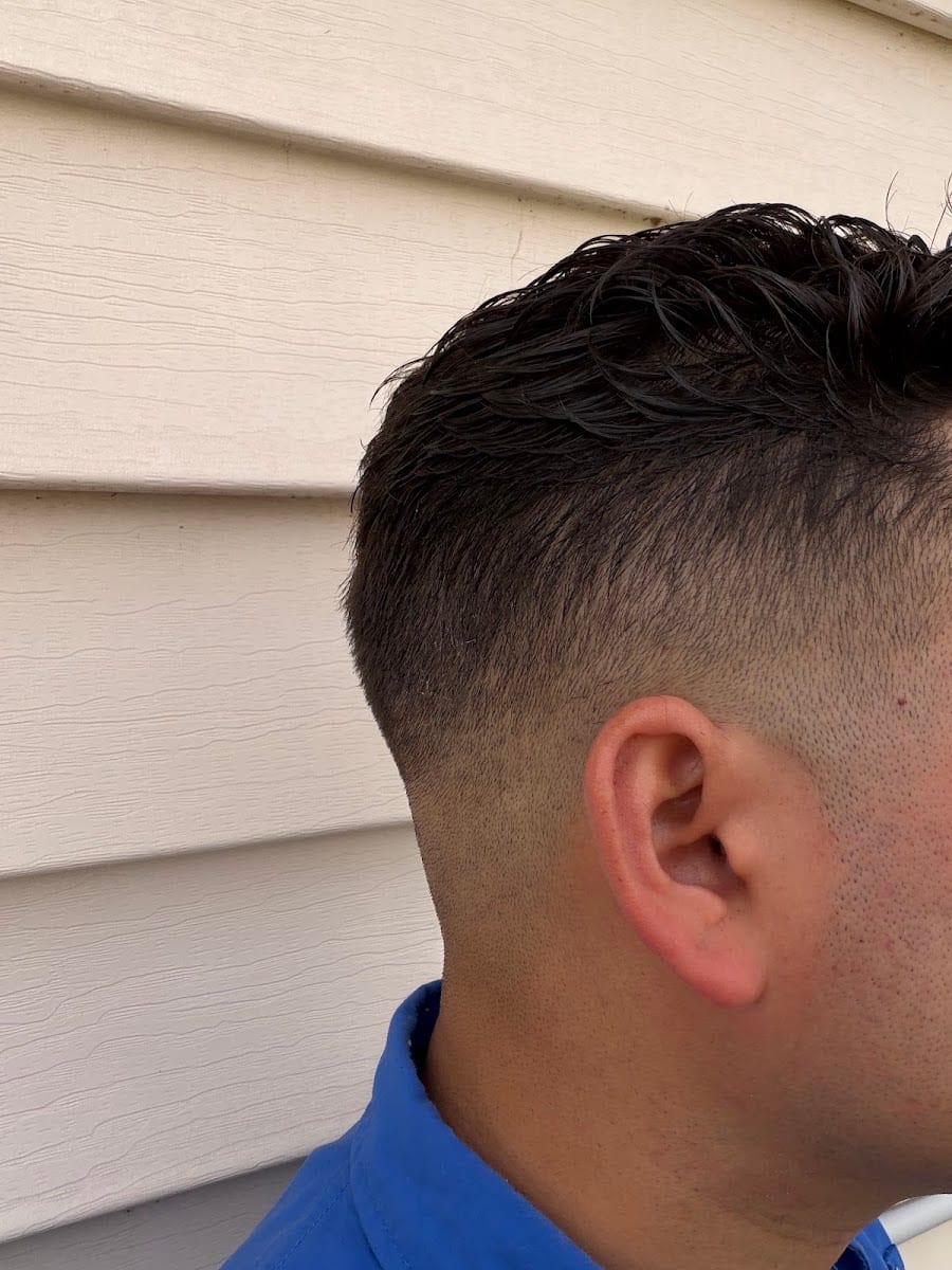 Garza’s Barbershop, photo 3