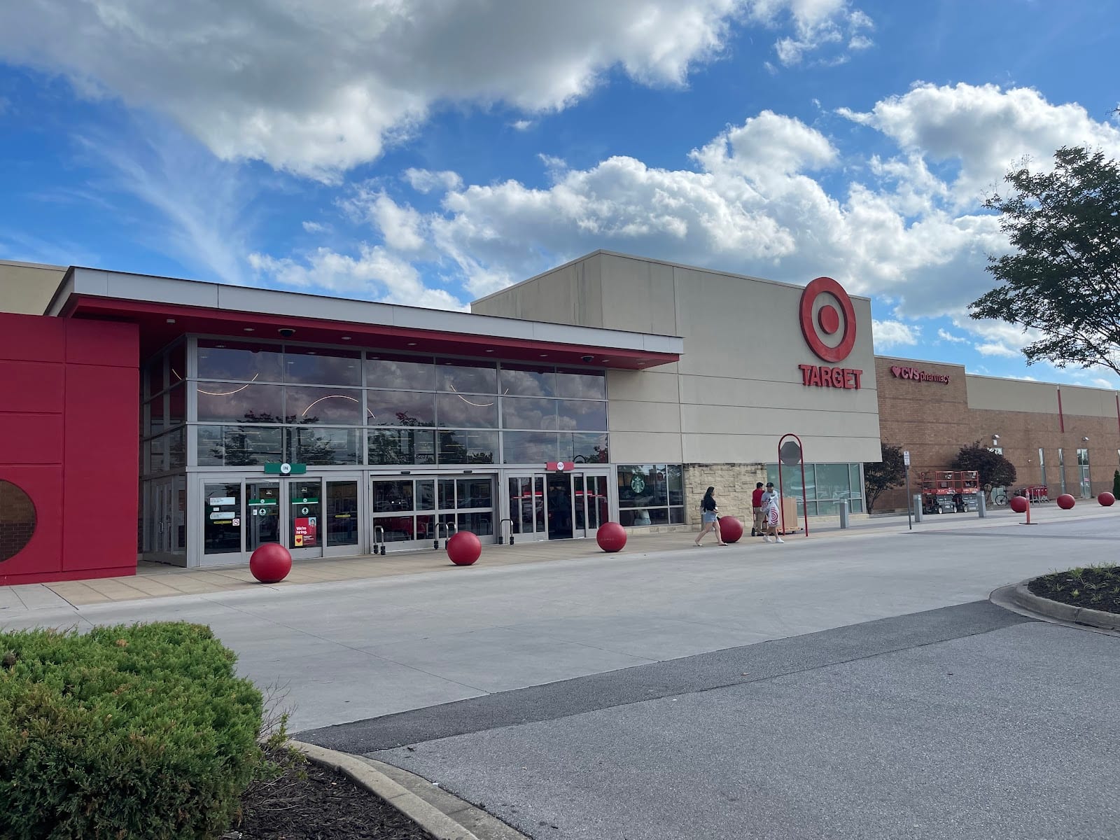 Target, photo 2