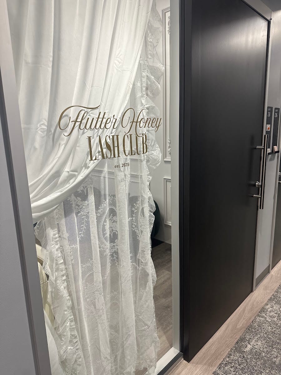 Flutterhoney Lash Club