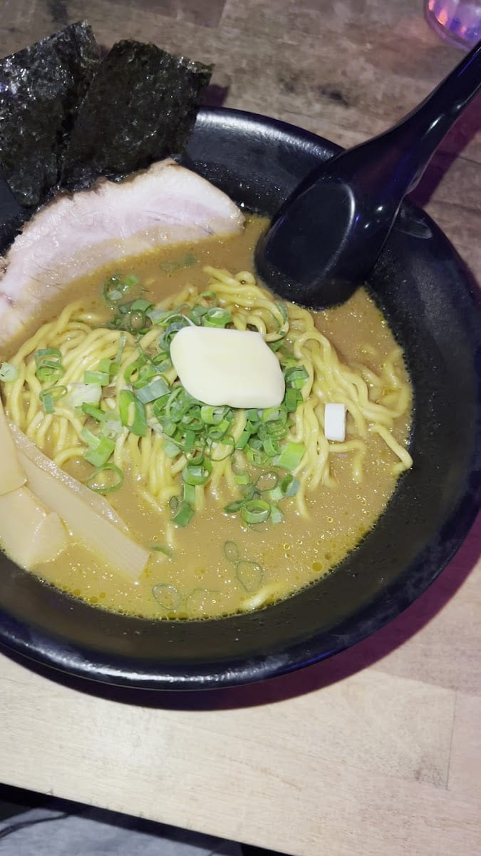 Leahi Bar & Grill, photo 3