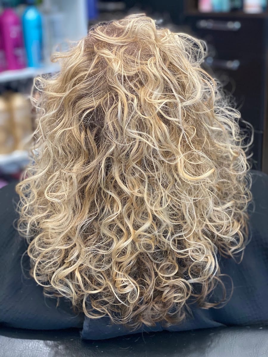 XanderLyn Salon, photo 4