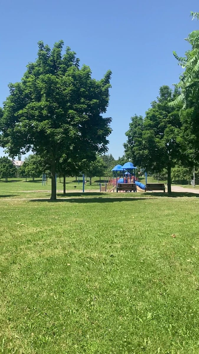 Bayview Hill Park, photo 2
