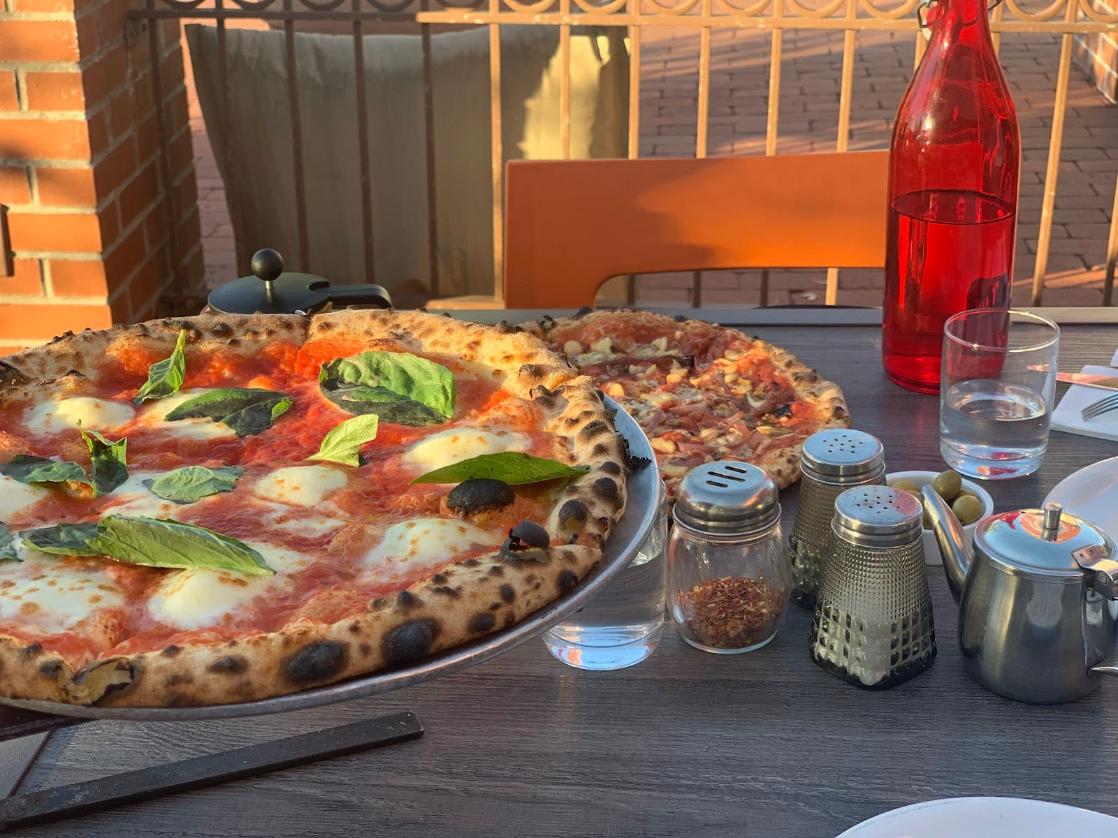 Falora Pizza