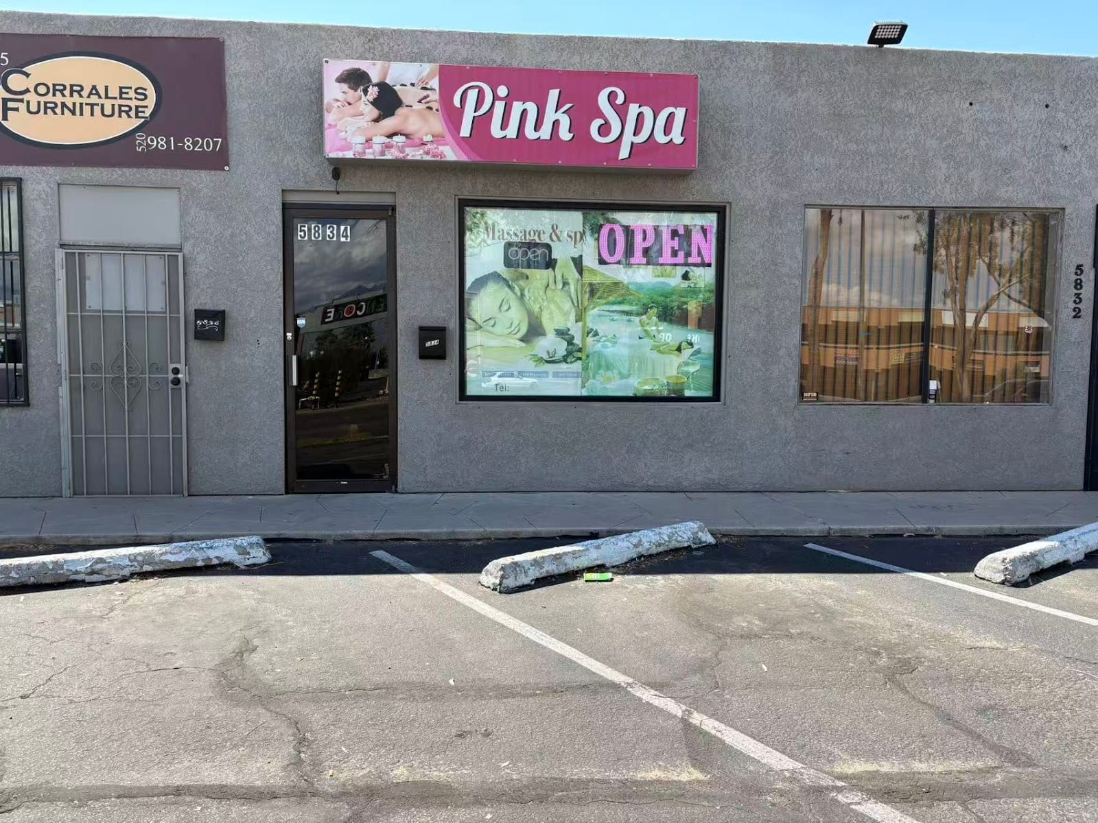 Pink Spa, photo 2