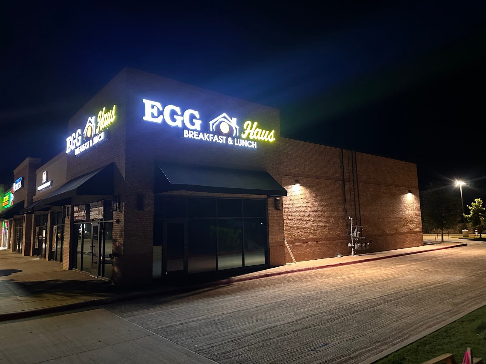 Egg haus cafe - Aubrey