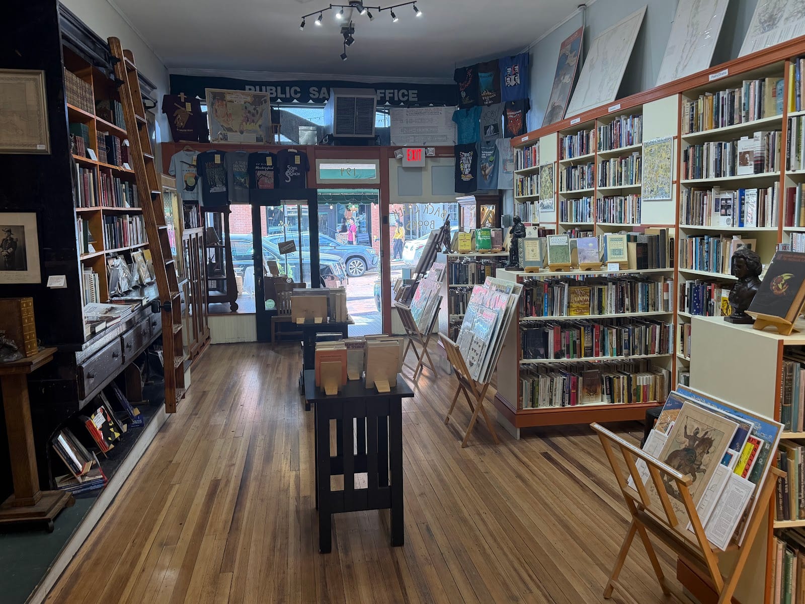Back Creek Books, photo 3