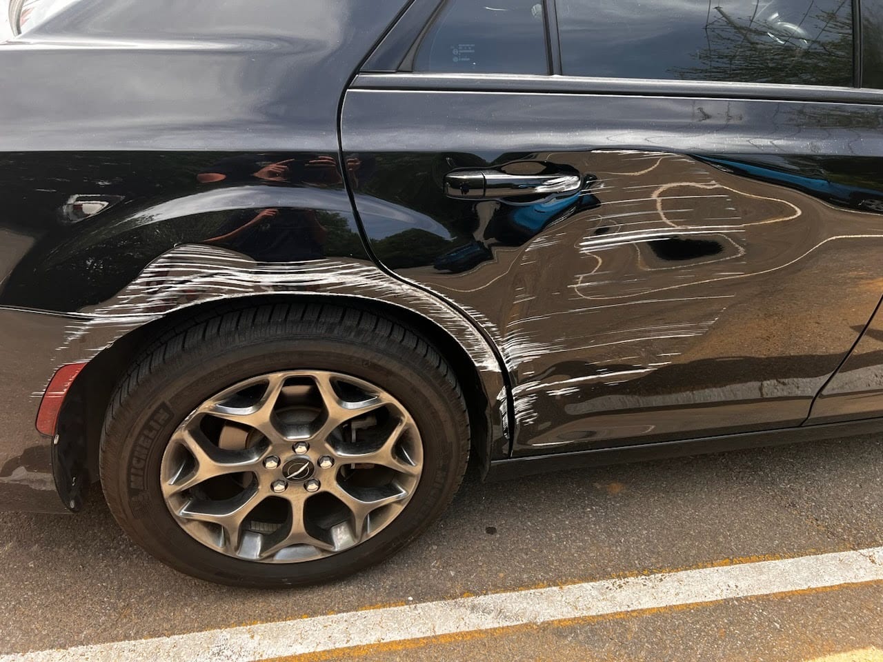 Lowe Autobody LLC, photo 2