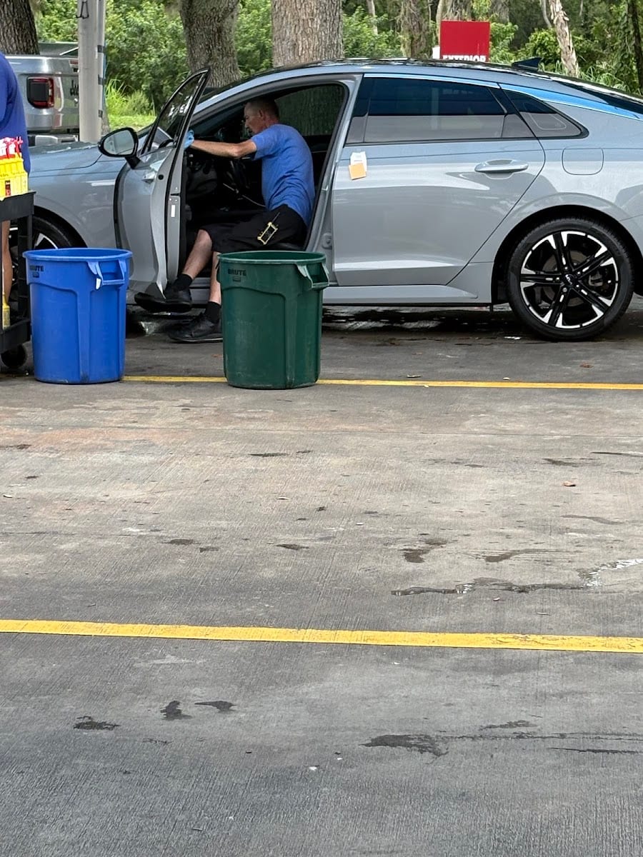 Eager Beaver Car Wash, photo 3