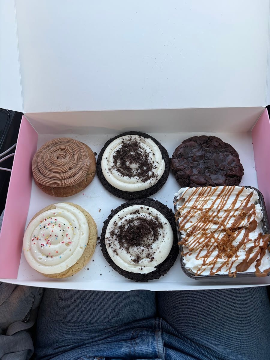 Crumbl Cookies, photo 4