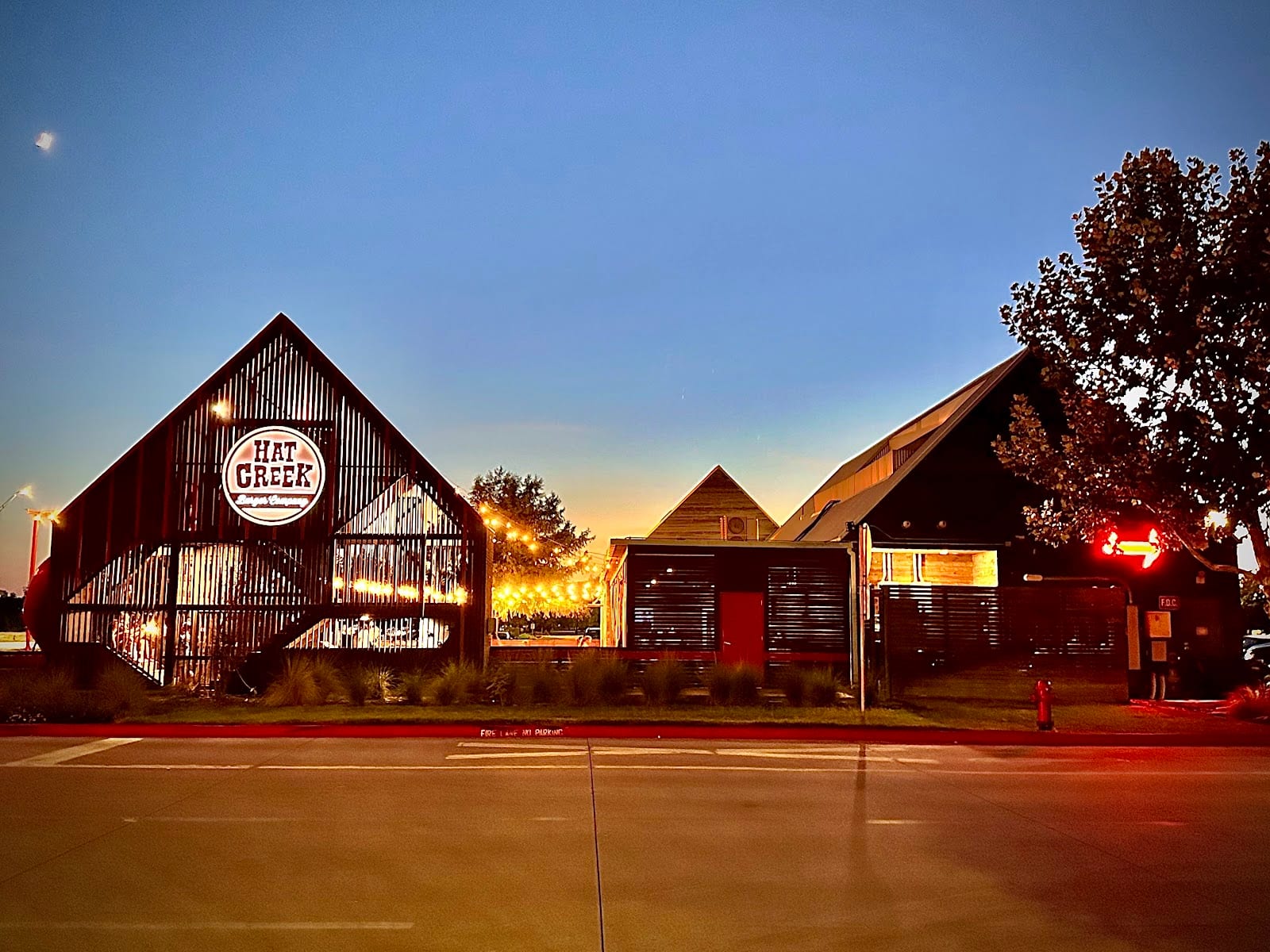Hat Creek Burger Company, photo 2